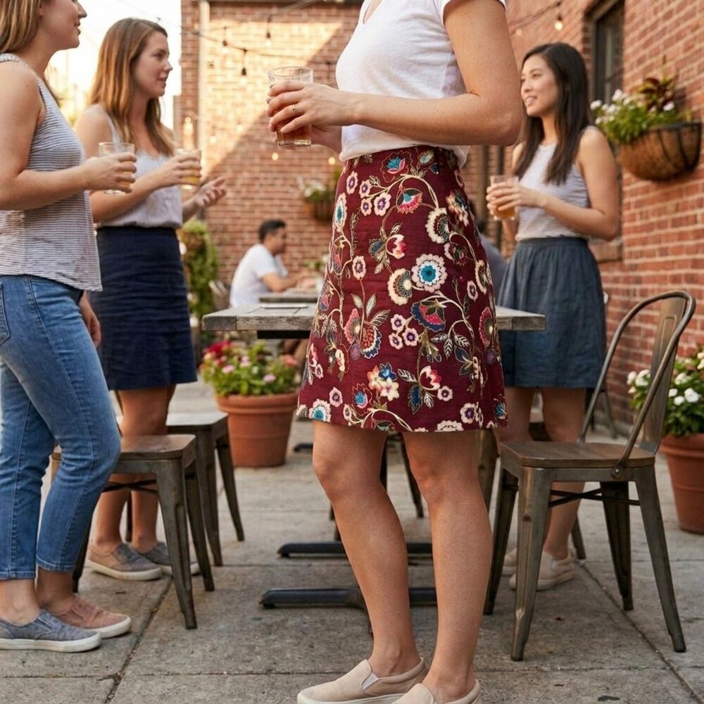 Ann Taylor Skirt Sz 6 Burgundy White Bold Floral Linen Texture Cotton Stretch